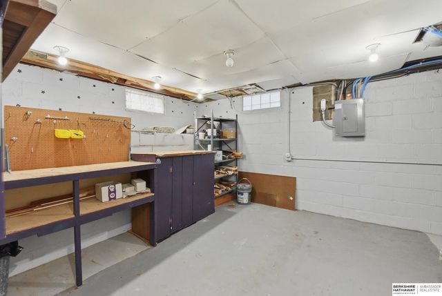 3925 Castelar Street, Omaha, NE 68105