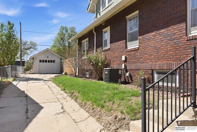 3925 Castelar Street, Omaha, NE 68105