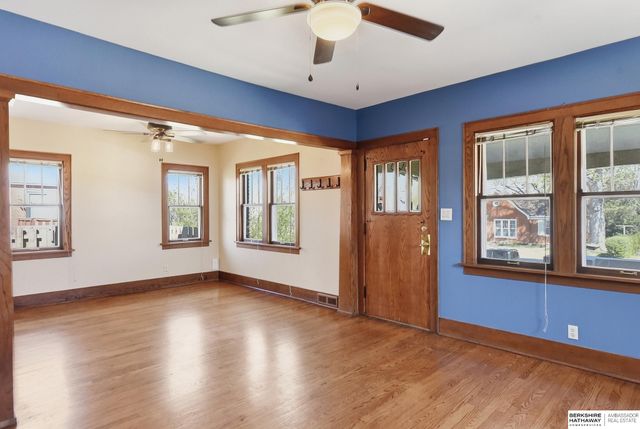 3925 Castelar Street, Omaha, NE 68105