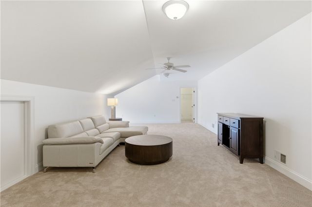 2009 Deacon Dr 4, Unity Twp, PA 15650