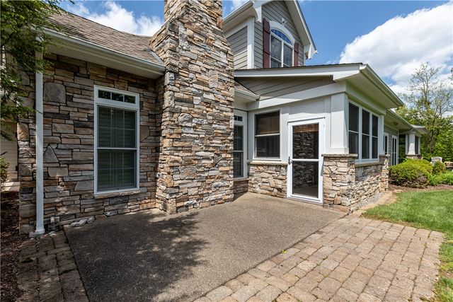 2009 Deacon Dr 4, Unity Twp, PA 15650