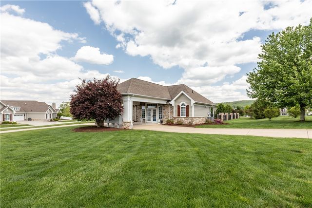 2009 Deacon Dr 4, Unity Twp, PA 15650