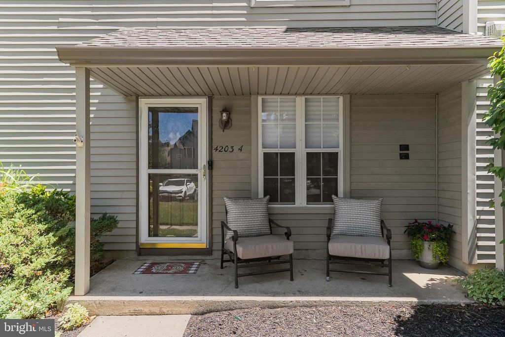 4203-A BURRY PORT WAY, Mount Laurel, NJ 08054
