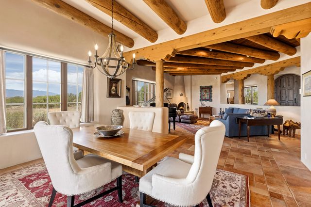 81 Calle Ventoso W, Santa Fe, NM 87506