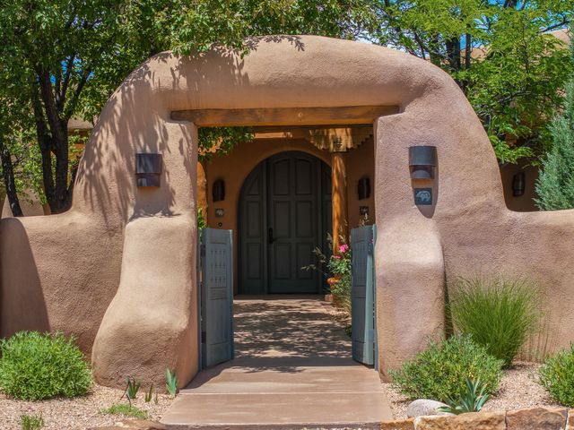 81 Calle Ventoso W, Santa Fe, NM 87506