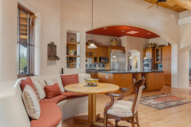 81 Calle Ventoso W, Santa Fe, NM 87506
