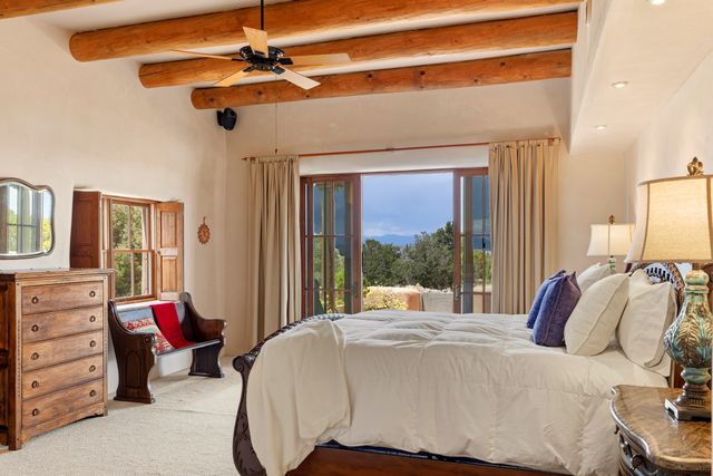 81 Calle Ventoso W, Santa Fe, NM 87506