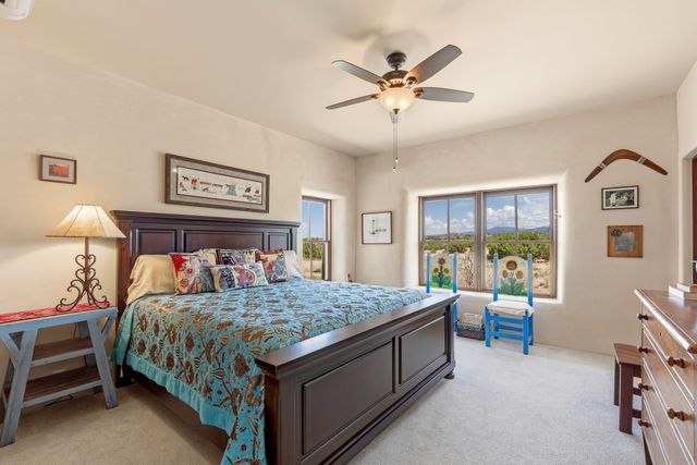 81 Calle Ventoso W, Santa Fe, NM 87506