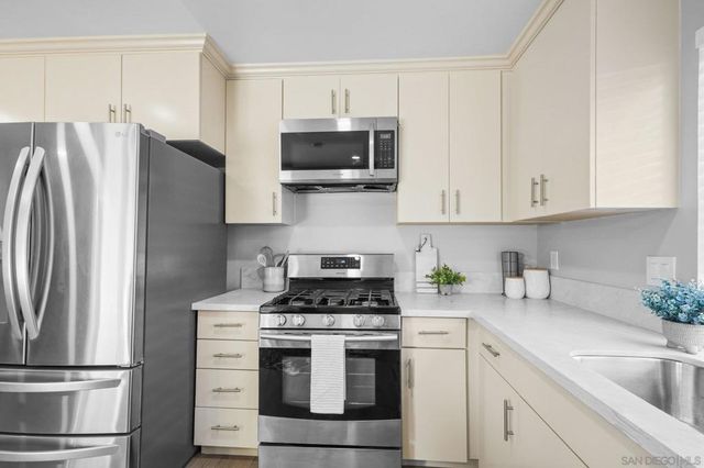 11153 Acaso, San Diego, CA 92126