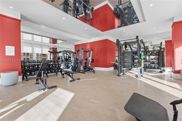 11 NE 6 ST 3213, Miami, FL 33132