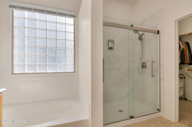 909 W Leatherleaf Drive, Tucson, AZ 85755