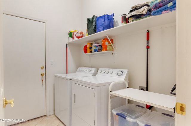 909 W Leatherleaf Drive, Tucson, AZ 85755