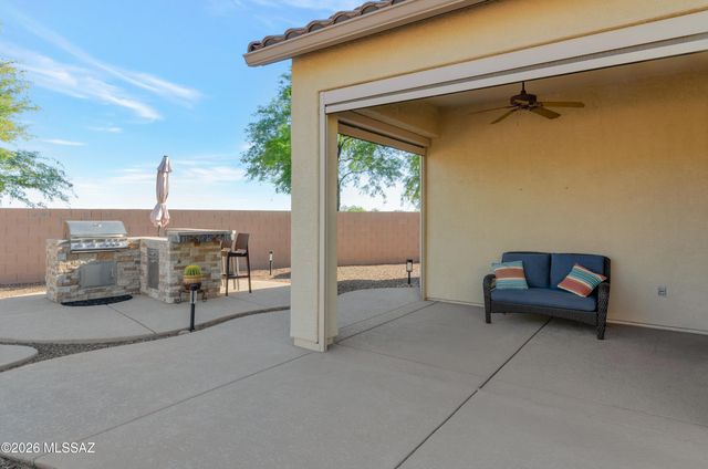 909 W Leatherleaf Drive, Tucson, AZ 85755