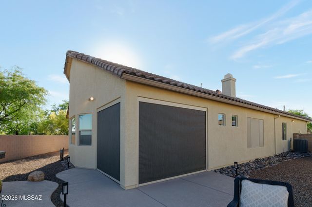 909 W Leatherleaf Drive, Tucson, AZ 85755