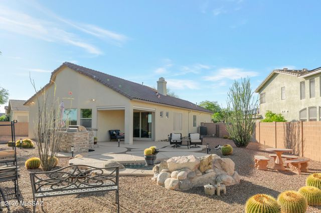 909 W Leatherleaf Drive, Tucson, AZ 85755