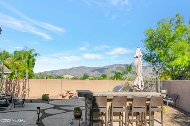 909 W Leatherleaf Drive, Tucson, AZ 85755