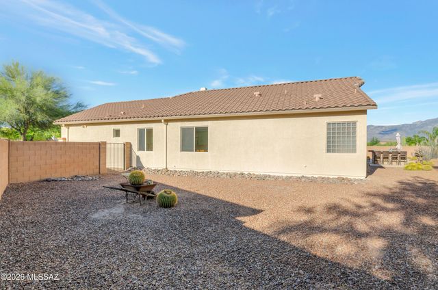 909 W Leatherleaf Drive, Tucson, AZ 85755
