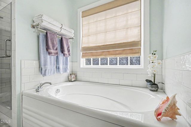 812 Canyoncreek Lane, Fuquay Varina, NC 27526