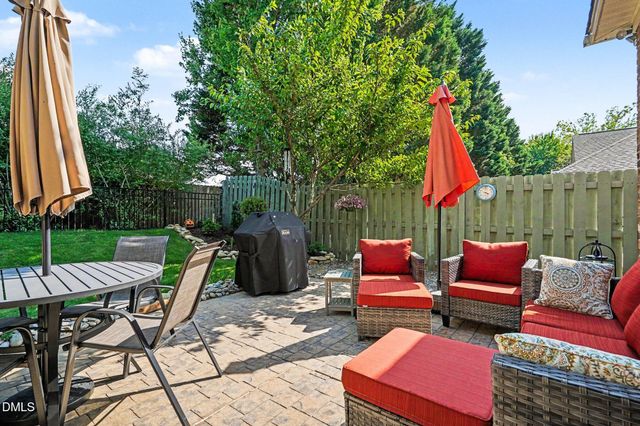 812 Canyoncreek Lane, Fuquay Varina, NC 27526