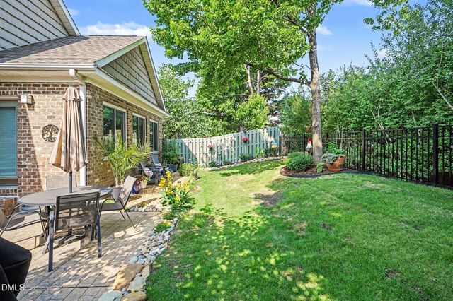 812 Canyoncreek Lane, Fuquay Varina, NC 27526