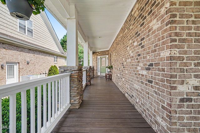 812 Canyoncreek Lane, Fuquay Varina, NC 27526