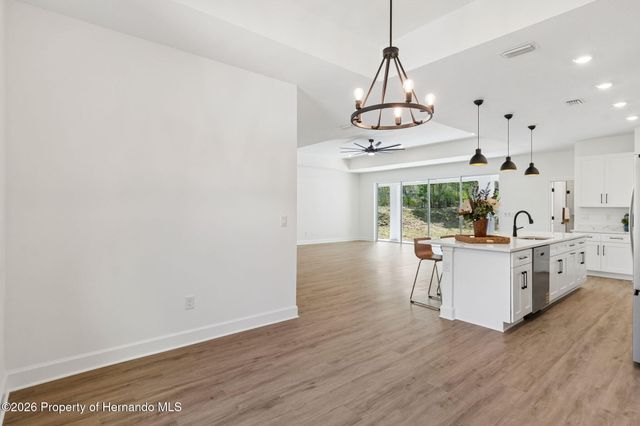 11248 Flock Avenue, Weeki Wachee, FL 34613