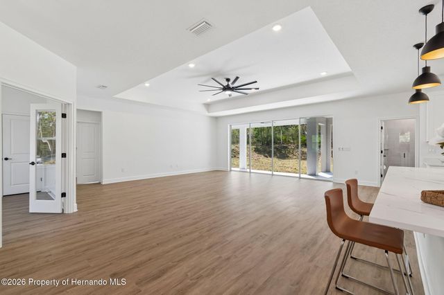 11248 Flock Avenue, Weeki Wachee, FL 34613