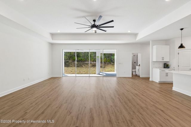 11248 Flock Avenue, Weeki Wachee, FL 34613