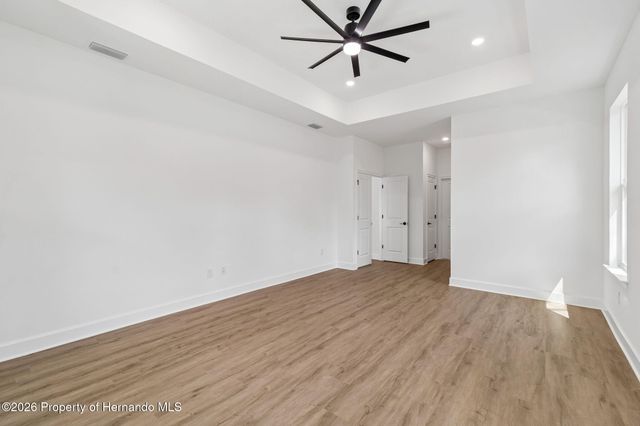 11248 Flock Avenue, Weeki Wachee, FL 34613