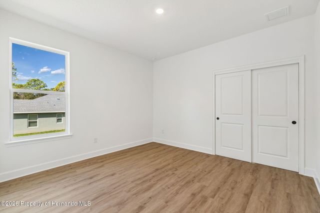 11248 Flock Avenue, Weeki Wachee, FL 34613