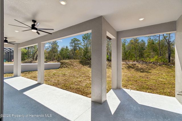 11248 Flock Avenue, Weeki Wachee, FL 34613
