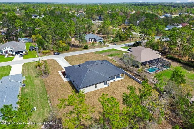 11248 Flock Avenue, Weeki Wachee, FL 34613