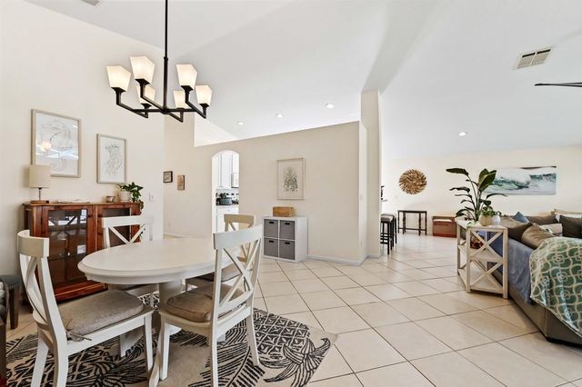 865 SE Westminster Place, Stuart, FL 34997