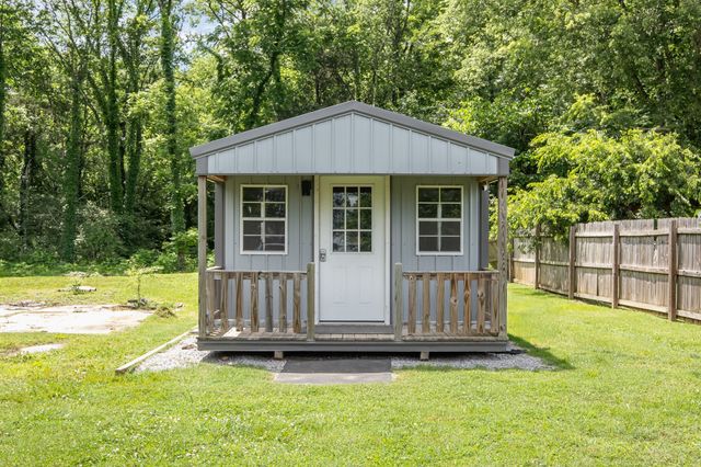1150 Kingwood Ln, Rockvale, TN 37153