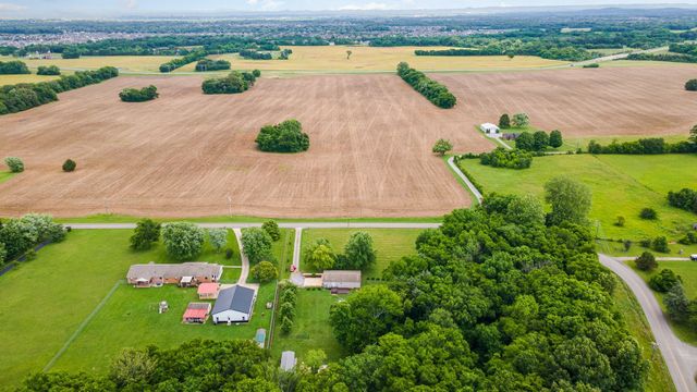 1150 Kingwood Ln, Rockvale, TN 37153