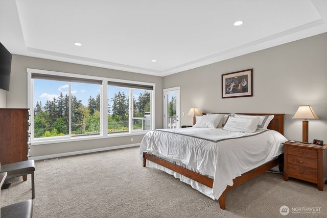 1409 Village Heights Place, Camano Island, WA 98282