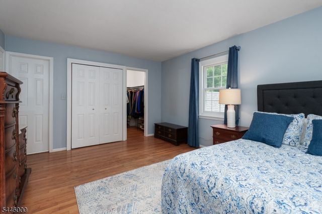 30 Montgomery Ave, Rocky Hill Boro, NJ 08553