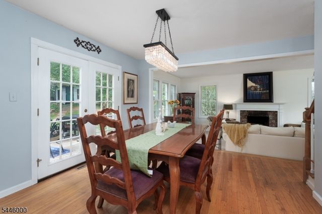 30 Montgomery Ave, Rocky Hill Boro, NJ 08553