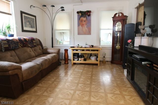 433 Highland Ave, Passaic City, NJ 07055