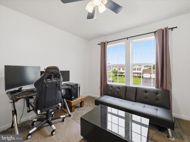 801 BRISTOL DR, Greencastle, PA 17225