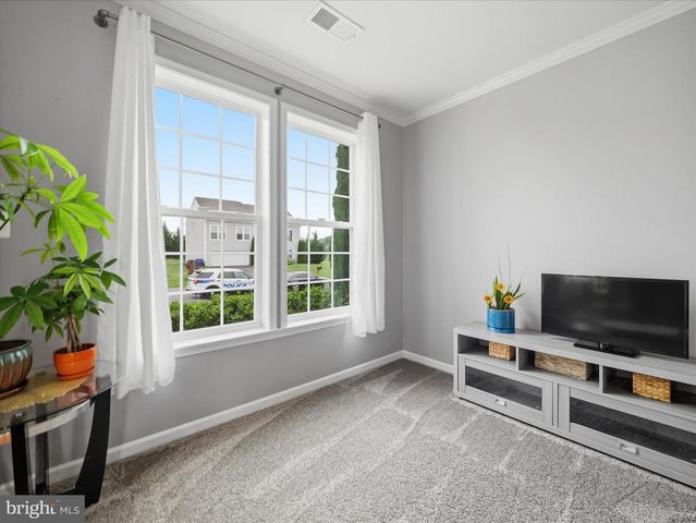 801 BRISTOL DR, Greencastle, PA 17225