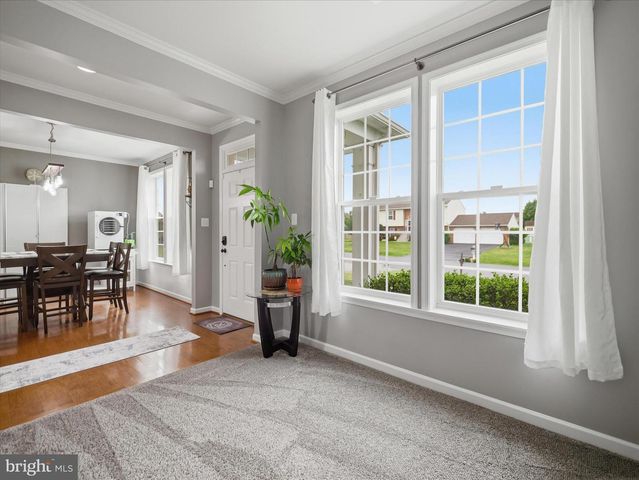 801 BRISTOL DR, Greencastle, PA 17225