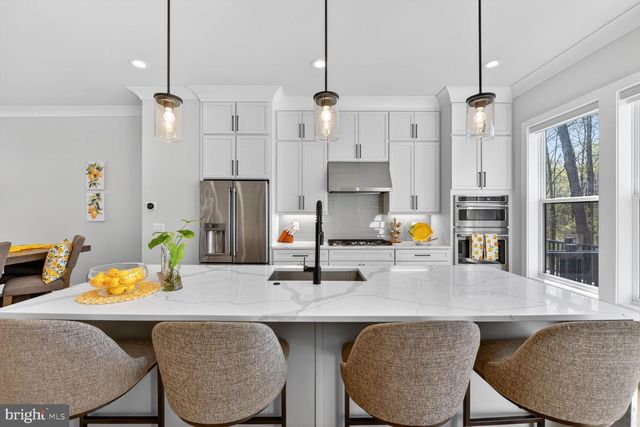 14665 BATTERY RIDGE LN, Centreville, VA 20120
