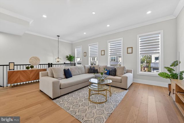 14665 BATTERY RIDGE LN, Centreville, VA 20120