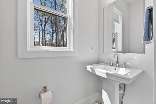 14665 BATTERY RIDGE LN, Centreville, VA 20120