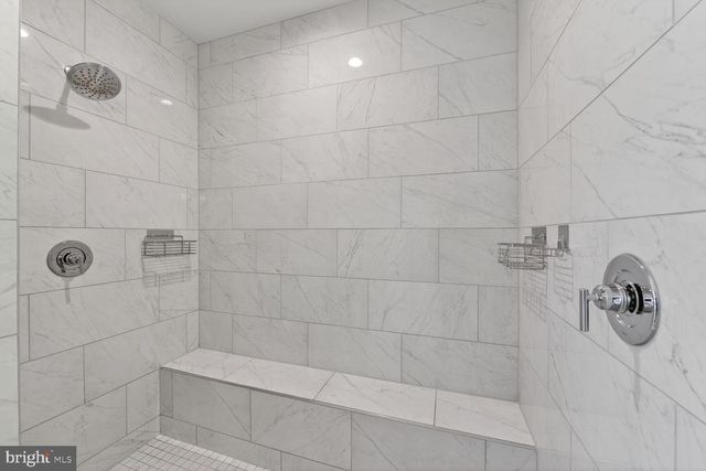 14665 BATTERY RIDGE LN, Centreville, VA 20120