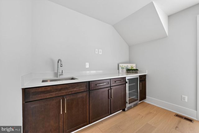 14665 BATTERY RIDGE LN, Centreville, VA 20120
