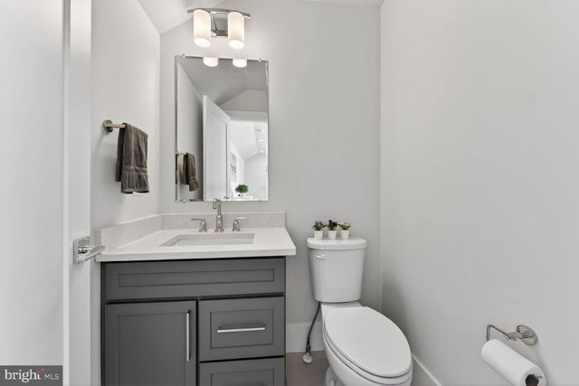 14665 BATTERY RIDGE LN, Centreville, VA 20120