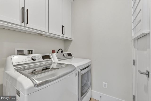 14665 BATTERY RIDGE LN, Centreville, VA 20120
