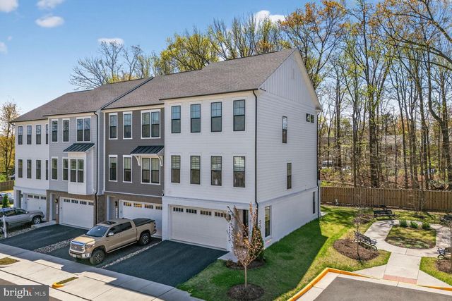 14665 BATTERY RIDGE LN, Centreville, VA 20120